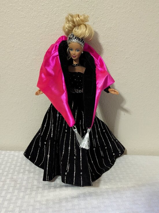 Mattel Other - Vintage Holiday Barbie 1998